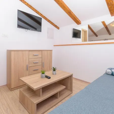 Spacious Guran Holiday home *