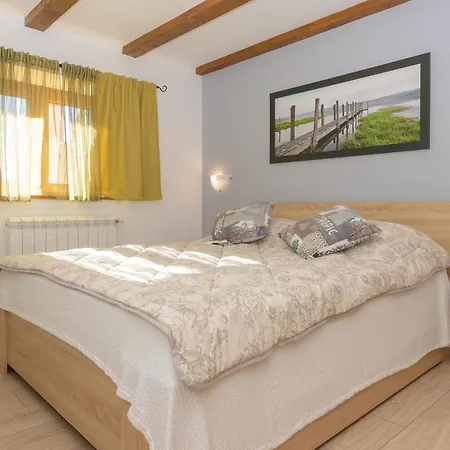 Holiday home Spacious Guran Vodnjan