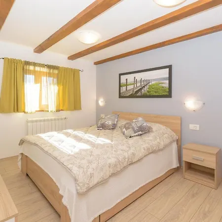 Spacious Guran *