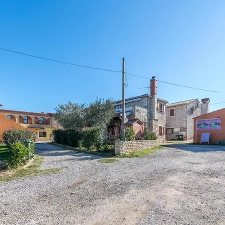 Holiday home Spacious Guran *